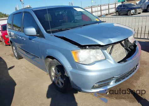 2012 Chrysler Town & Country Touring z USA, uszkodzony, nr VIN 2C4RC1BG4CR301251